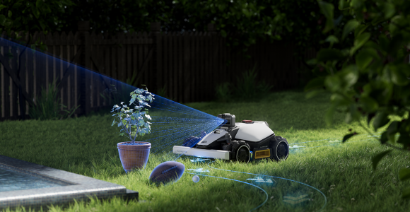 Chytře se vyhýbá hračkám, domácím mazlíčkům a dalším předmětům pro bezstarostné sečení